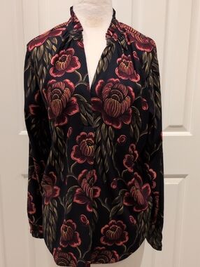 ann taylor petite  long sleeved v-neck, blouse